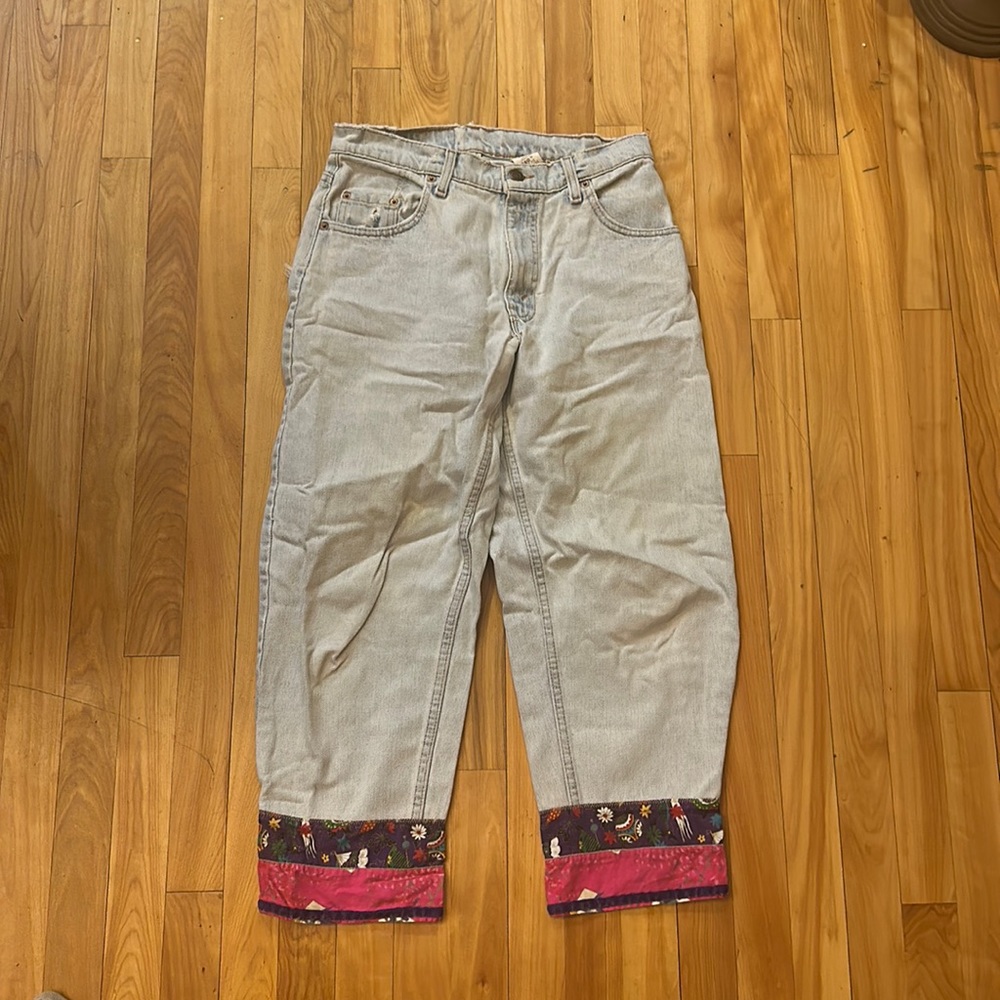 Custom pink Levi’s jeans
